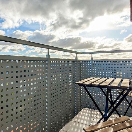 Stylowy Apartament Z Parkingiem Gdansk By Noclegi Renters Kültér fotó