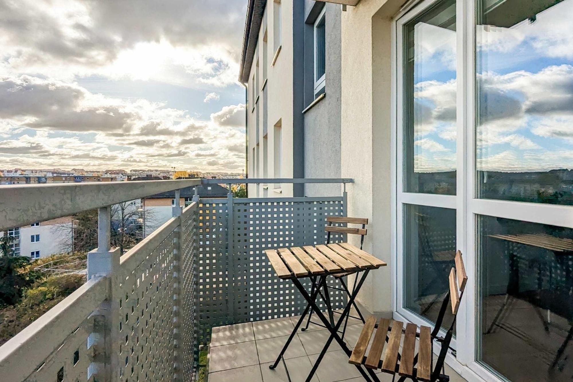 Stylowy Apartament Z Parkingiem Gdansk By Noclegi Renters Kültér fotó